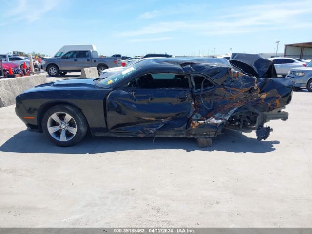 2C3CDZAG0JH245626 Dodge Challenger Sxt
