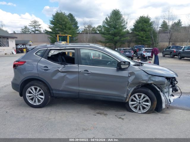 JN1BJ1CR2KW317643 Nissan Rogue Sport Sv