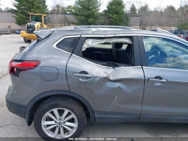 JN1BJ1CR2KW317643 Nissan Rogue Sport Sv