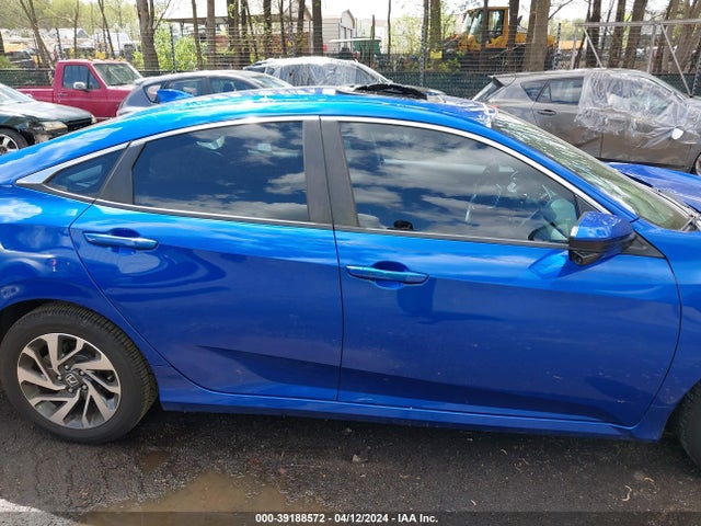 Honda CIVIC EX 2018 2HGFC2F70JH552730 Image 13