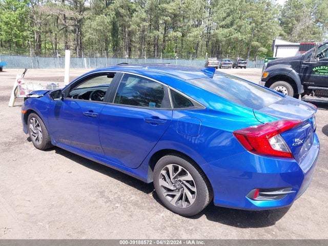 Honda CIVIC EX 2018 2HGFC2F70JH552730 Image 3