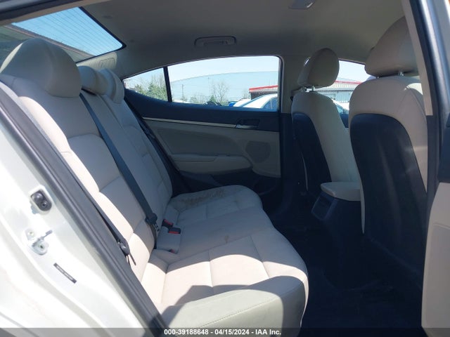 Hyundai ELANTRA SE 2017 5NPD84LF3HH071841 Image 8