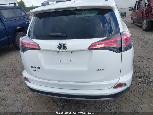 Toyota Rav4 Xle 2018 JTMWFREV8JD111925 Image 17