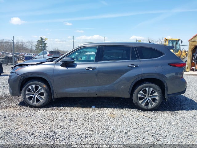 Toyota Highlander Xle 2021 5TDGZRBHXMS078266 Image 15