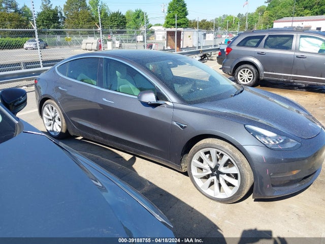 5YJ3E1EB8LF640039 Tesla Model 3 Long Range Dual Motor All-wheel Drive