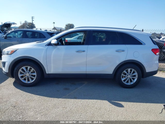 KIA Sorento 2017 5XYPG4A58HG224795 Image 30