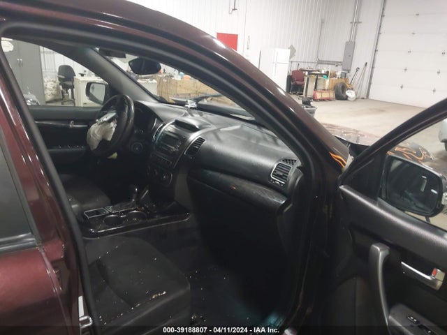 KIA SORENTO LX 2014 5XYKTDA60EG426587 Image 5