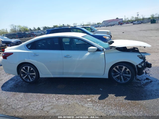 Nissan Altima 2.5 Sr 2017 1N4AL3AP3HC148233 Image 13