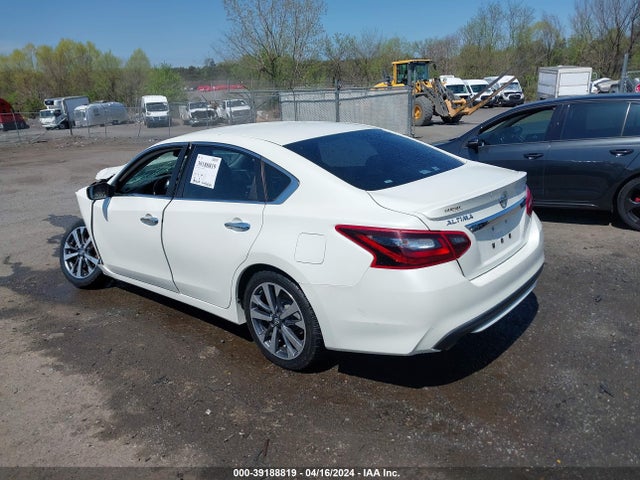 Nissan Altima 2.5 Sr 2017 1N4AL3AP3HC148233 Image 3