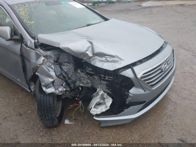 5NPE24AF5GH338811 Hyundai SONATA SE