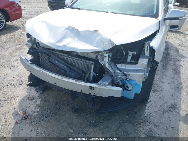 Chevrolet IMPALA 1LT 2017 2G1105SA8H9152920 Image 6