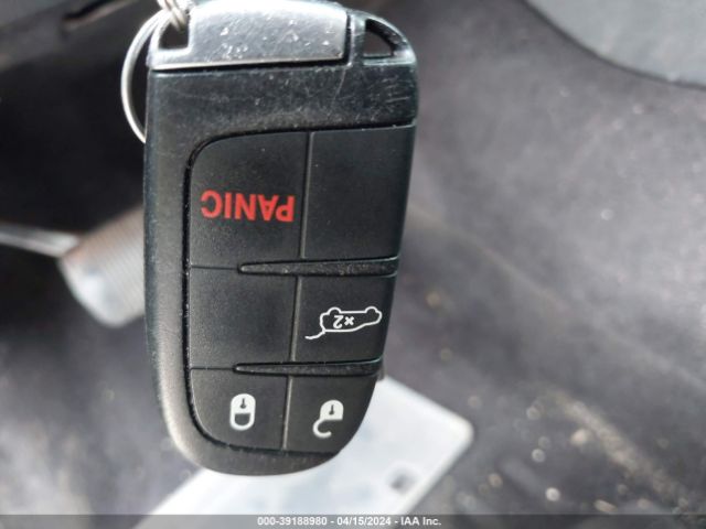 1C4RDHAG0JC412814 Dodge Durango Sxt Rwd