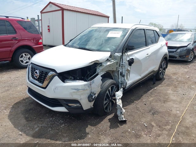 Nissan KICKS SR 2018 3N1CP5CU2JL531082 Image 2
