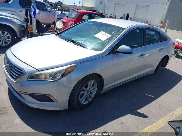 Hyundai SONATA SE 2016 5NPE24AFXGH307134 Image 2