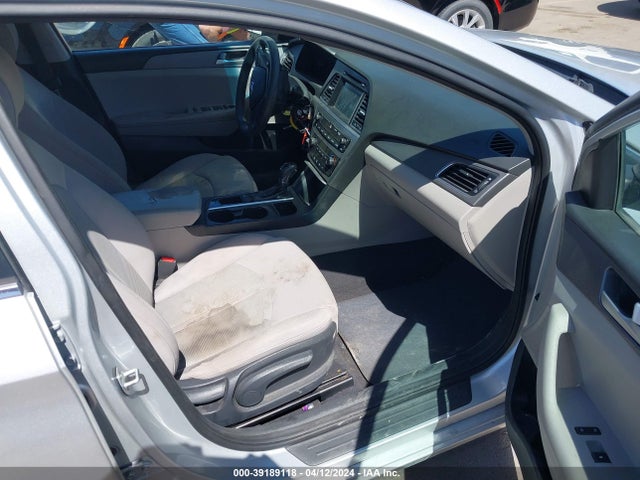 Hyundai SONATA SE 2016 5NPE24AFXGH307134 Image 5