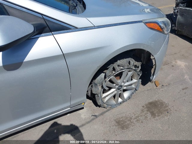 Hyundai SONATA SE 2016 5NPE24AFXGH307134 Image 6