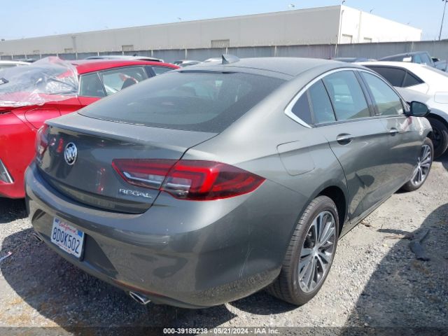 W04GP6SX6J1120303 Buick Regal Sportback Essence