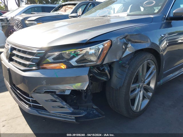 1VWDT7A38HC049464 Volkswagen Passat 1.8t R-line