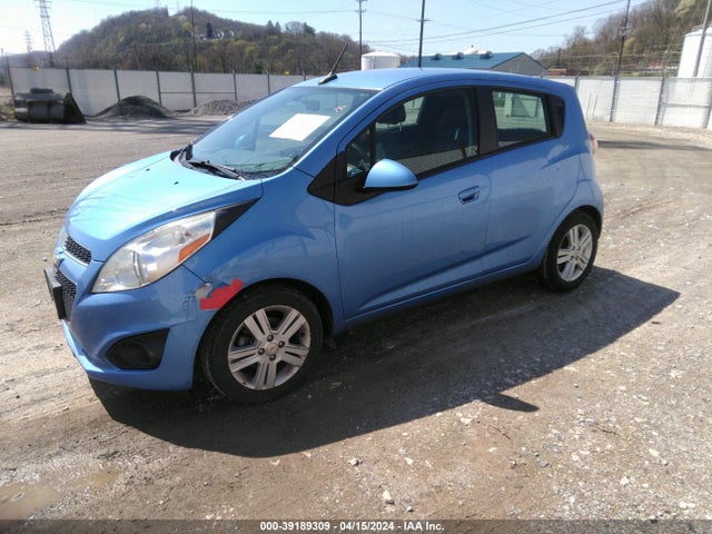 Chevrolet Spark 1lt Auto 2014 KL8CD6S98EC488449 Image 2