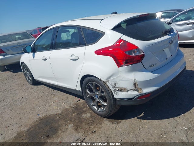 Ford FOCUS SE 2014 1FADP3K24EL138729 Image 3