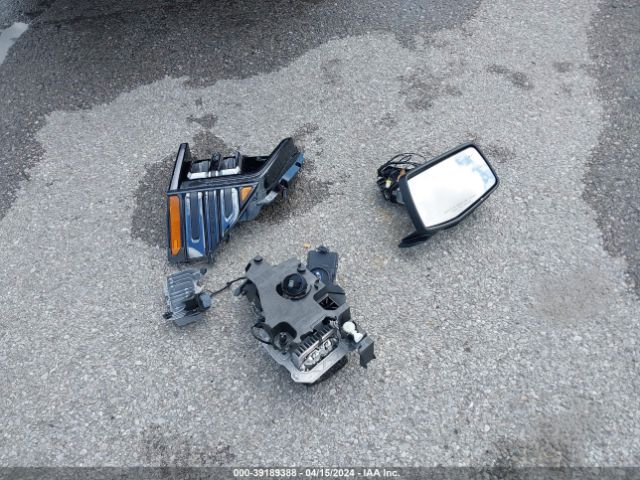 3GTUUEE82RG118559 GMC Sierra 1500 4wd  Short Box At4