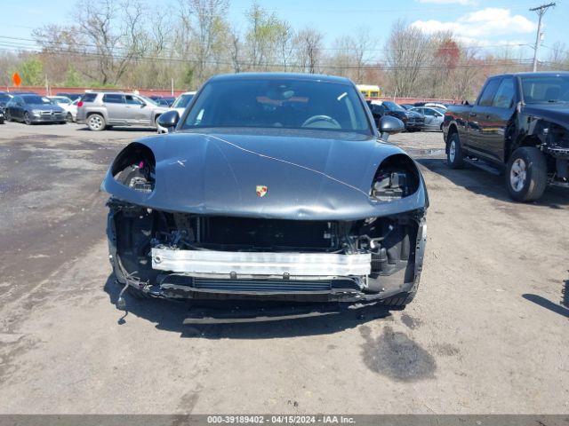 WP1AA2A51JLB13977 Porsche Macan Sport Edition