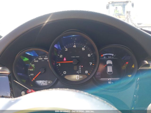 WP1AA2A51JLB13977 Porsche Macan Sport Edition