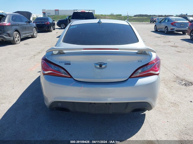 Hyundai Genesis 3.8 Base 2016 KMHHT6KJ0GU132967 Image 16