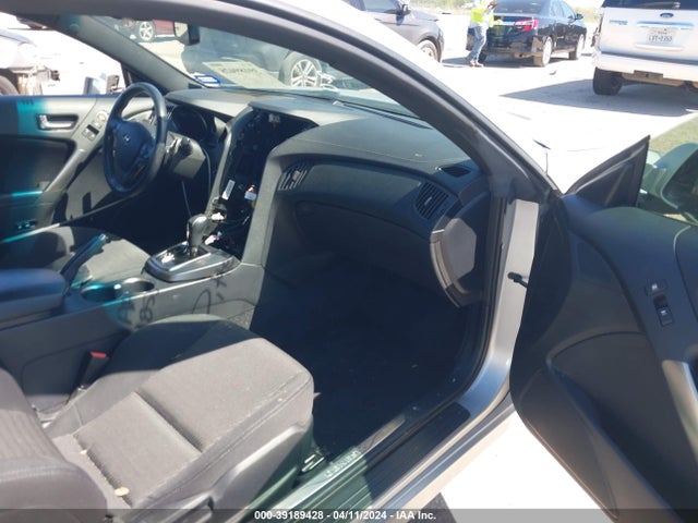 Hyundai Genesis 3.8 Base 2016 KMHHT6KJ0GU132967 Image 5
