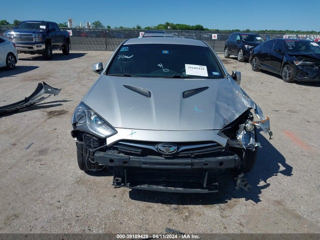 Hyundai Genesis 3.8 Base 2016 KMHHT6KJ0GU132967 Image 6