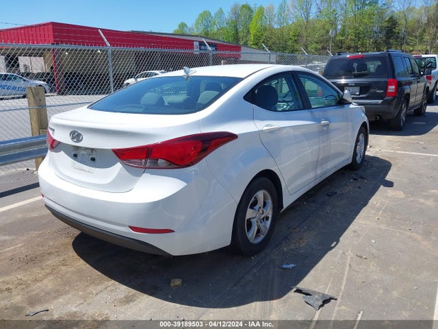 Hyundai ELANTRA SE 2015 5NPDH4AE5FH605316 Image 4