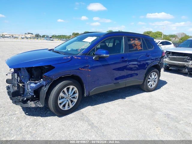 Toyota Corolla Cross Le 2023 7MUBAAAG6PV037669 Image 2