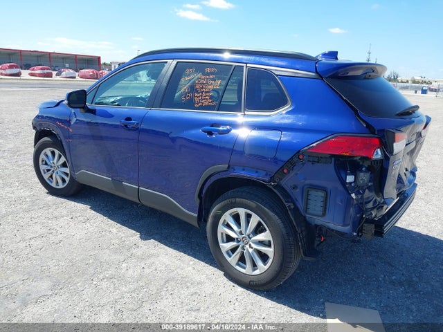 Toyota Corolla Cross Le 2023 7MUBAAAG6PV037669 Image 3