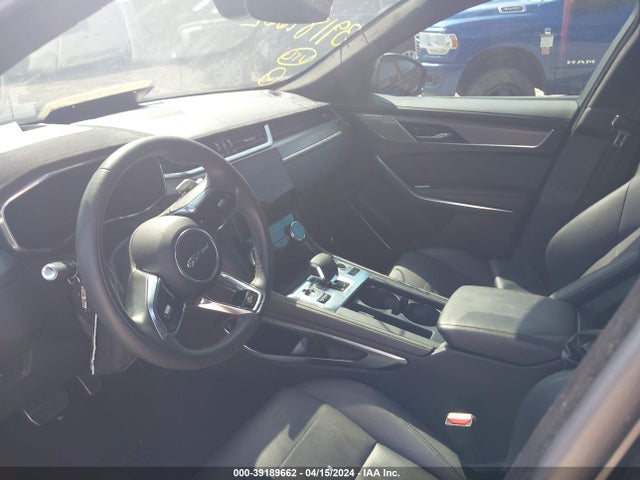 2022 JAGUAR F-PACE SADCZ2EE3NA694868 Photo 4