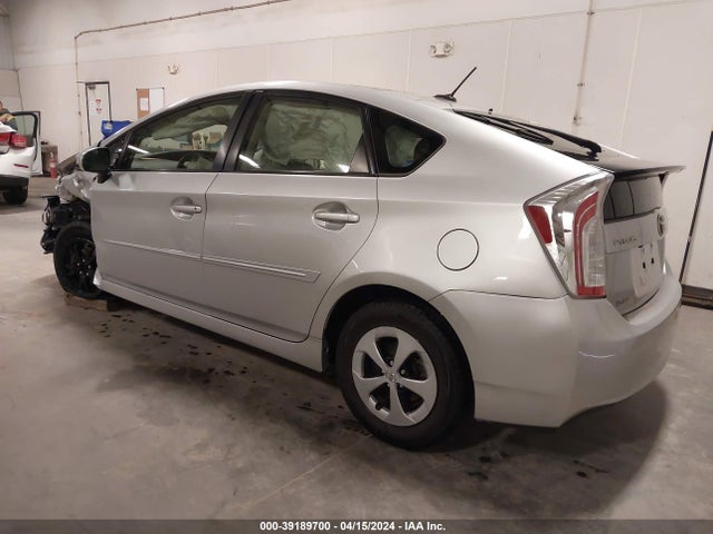 Toyota Prius Three 2014 JTDKN3DUXE1737765 Image 3