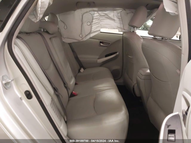 Toyota Prius Three 2014 JTDKN3DUXE1737765 Image 8