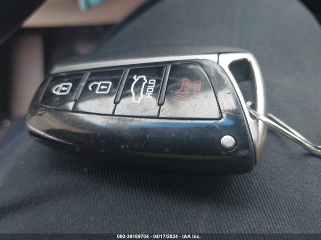 Hyundai Genesis 3.8 2015 KMHGN4JE8FU077939 Image 11
