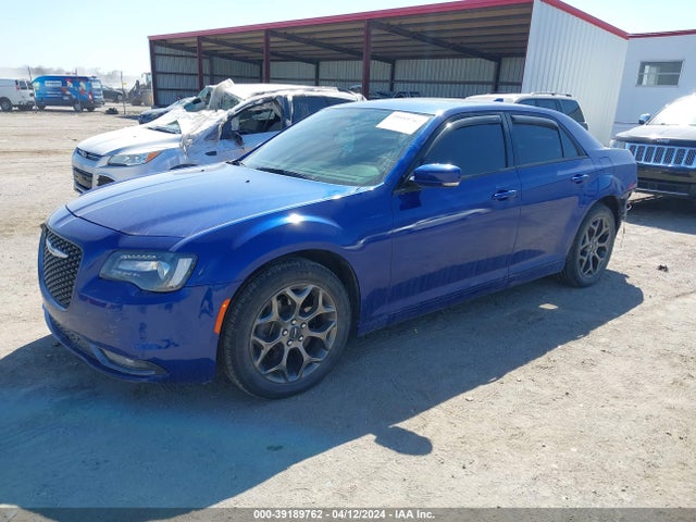 Chrysler 300 300s Awd 2018 2C3CCAGG7JH165560 Image 2