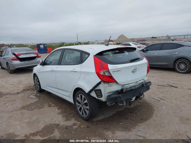 Hyundai Accent Sport 2015 KMHCU5AE8FU232724 Image 3