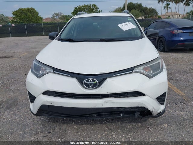 Toyota RAV4 LE 2016 JTMZFREV5GJ081533 Image 12