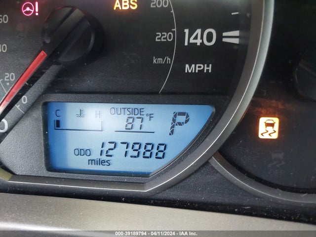 Toyota RAV4 LE 2016 JTMZFREV5GJ081533 Image 15