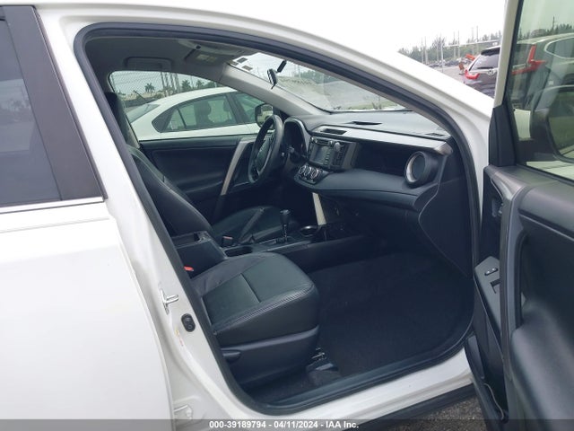 Toyota RAV4 LE 2016 JTMZFREV5GJ081533 Image 5