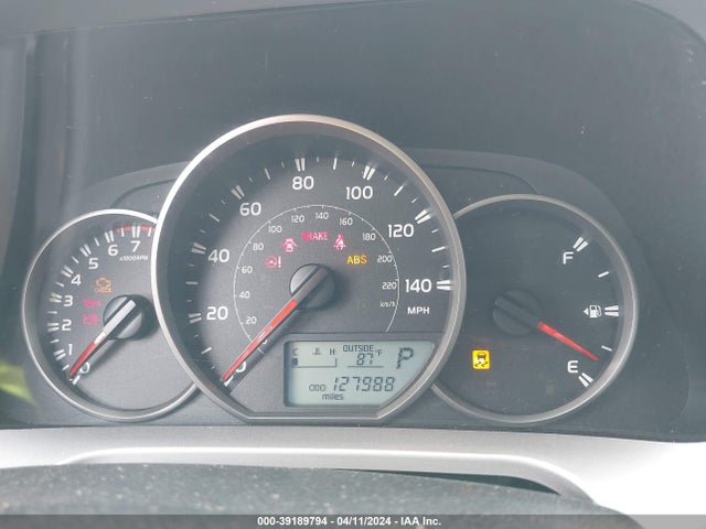Toyota RAV4 LE 2016 JTMZFREV5GJ081533 Image 7