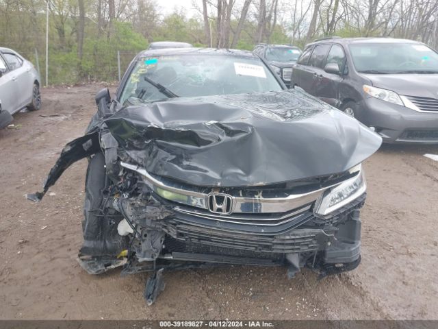 1HGCR3F9XHA040104 Honda Accord Touring V6