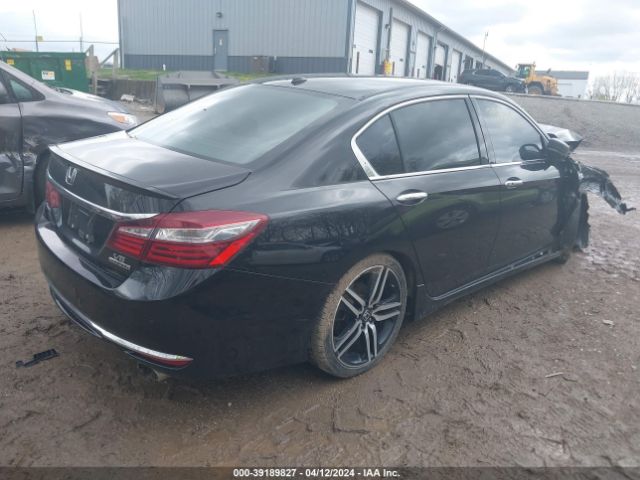 1HGCR3F9XHA040104 Honda Accord Touring V6