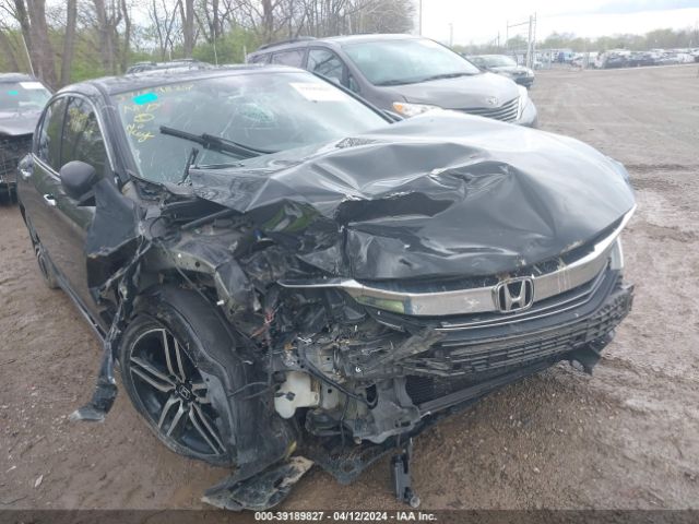 1HGCR3F9XHA040104 Honda Accord Touring V6
