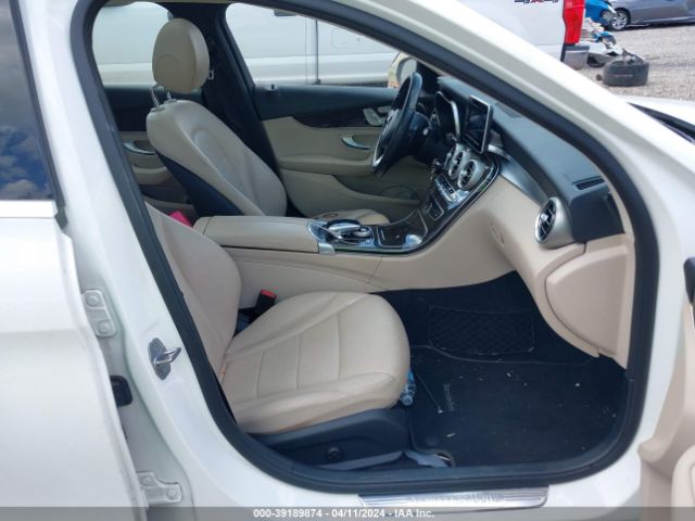 55SWF4JB2GU159483 Mercedes-Benz C 300 Luxury/sport
