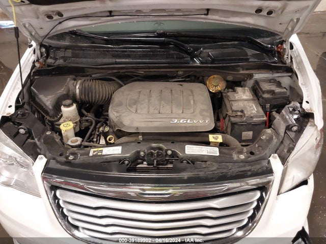 2C4RC1BG5ER433616 Chrysler Town & Country Touring