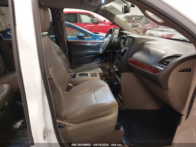 2C4RC1BG5ER433616 Chrysler Town & Country Touring