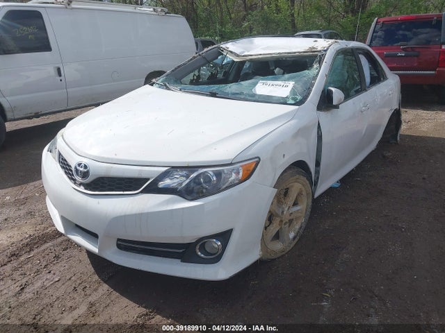 Toyota CAMRY SE 2014 4T1BF1FKXEU403405 Image 2